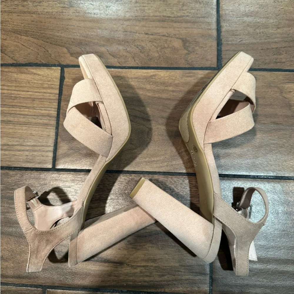 Chinese Laundry Z-Always micro suede dark nude heels size 8.5